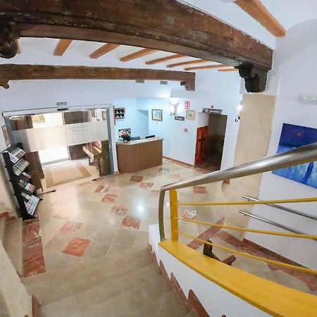 Hotel Baron Andilla Valdealgorfa Exterior photo